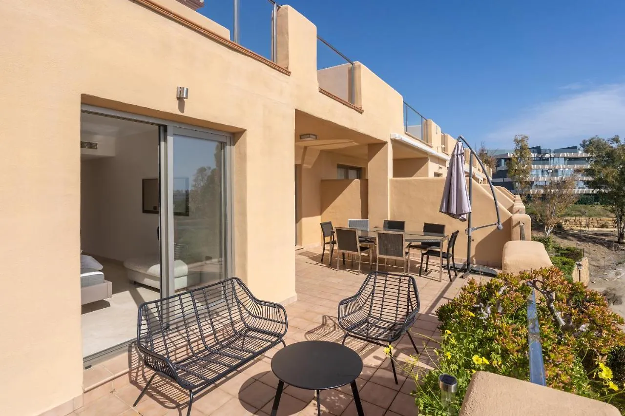 Apartment In Estepona With Sea View