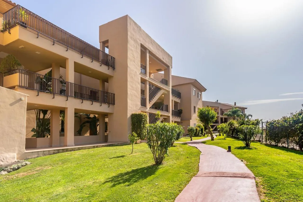 Nyaraló Apartment In Estepona With Sea View